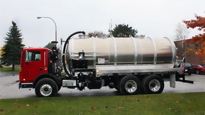 ALUMINUM TANK TRUCK 5300 USG