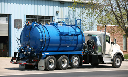 LIQUIDVAC TANDEM AXLE